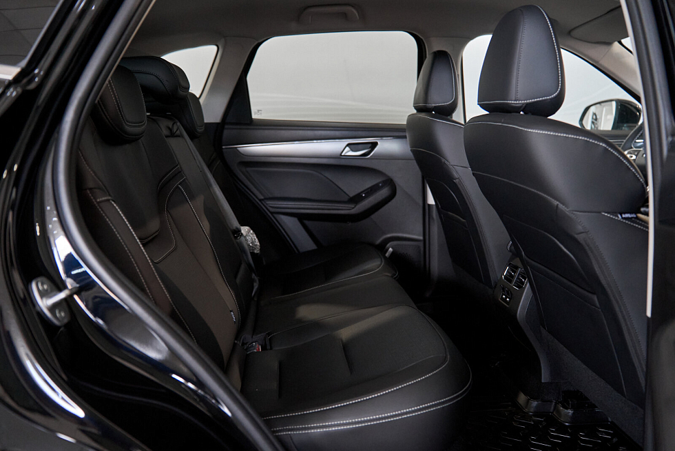Haval Jolion Премиум, черный