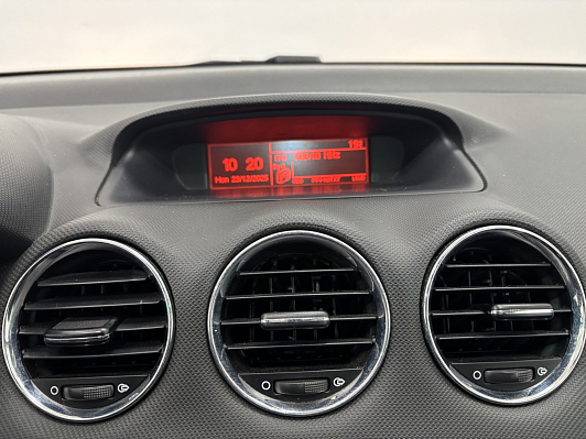 Peugeot 308 Premium Pack, 2010 года, пробег 200153 км