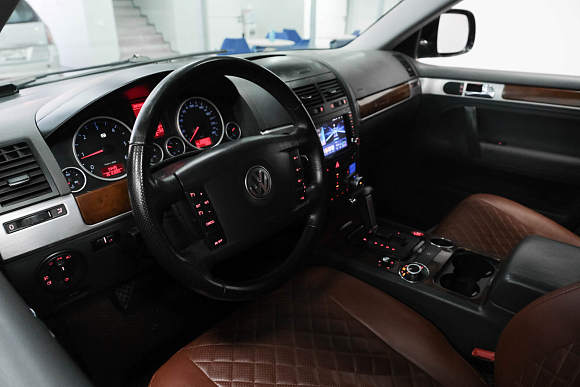 Volkswagen Touareg, 2008 года, пробег 228595 км