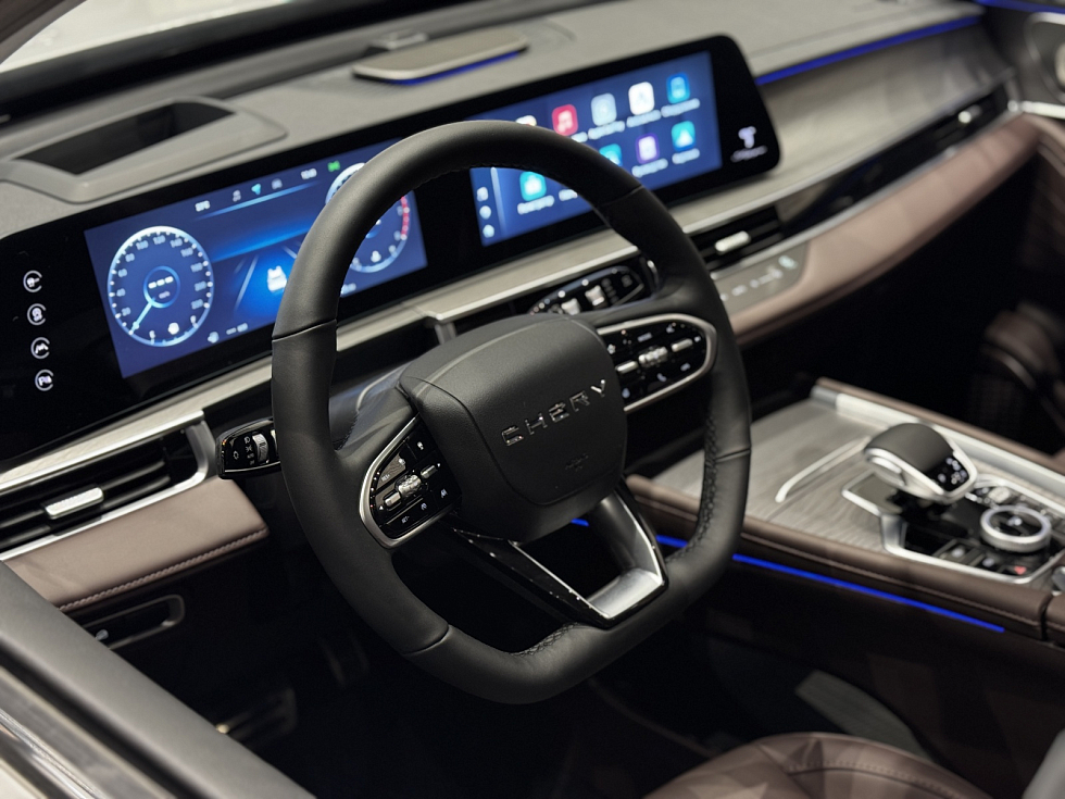 Chery Tiggo 8 Pro Max Ultimate 4WD, серебряный