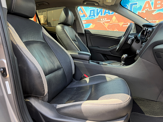 Kia Optima, 2011 года, пробег 189600 км