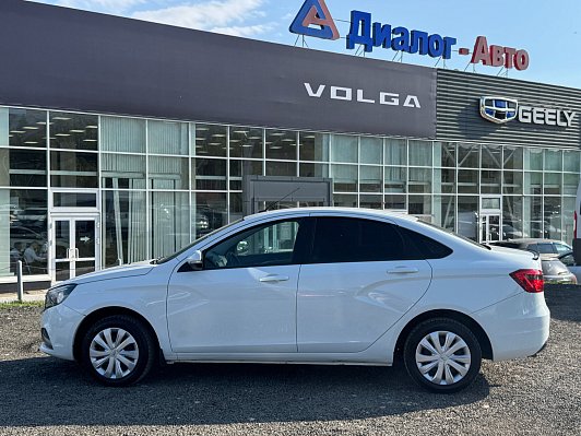Lada (ВАЗ) Vesta Comfort Multimedia, 2017 года, пробег 144800 км