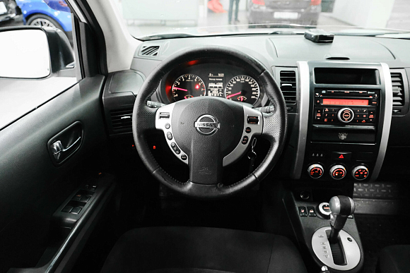 Nissan X-Trail SE High, 2011 года, пробег 171000 км