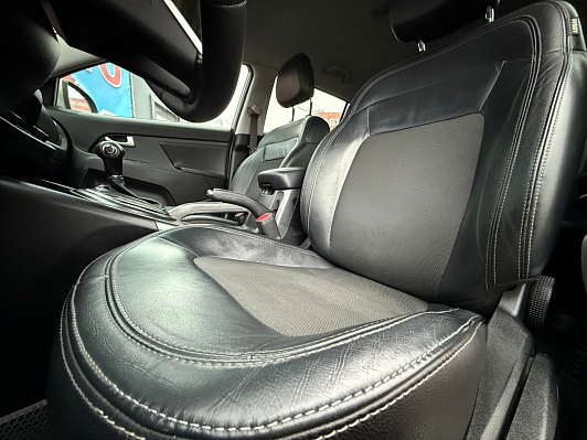 Kia Sportage Prestige, 2011 года, пробег 216570 км