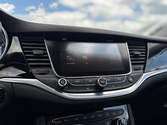 Opel Astra, 2018 года, пробег 190400 км