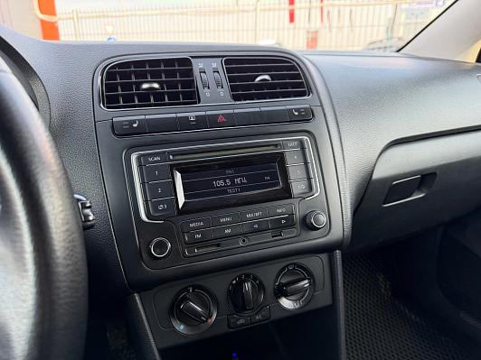 Volkswagen Polo Comfortline, 2015 года, пробег 174234 км