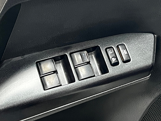 Toyota RAV4, 2017 года, пробег 165000 км