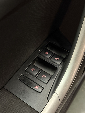 Opel Astra Enjoy, 2011 года, пробег 233000 км