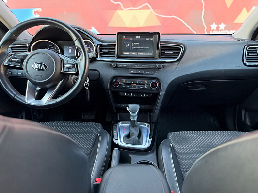 Kia Ceed Luxe, 2018 года, пробег 91858 км