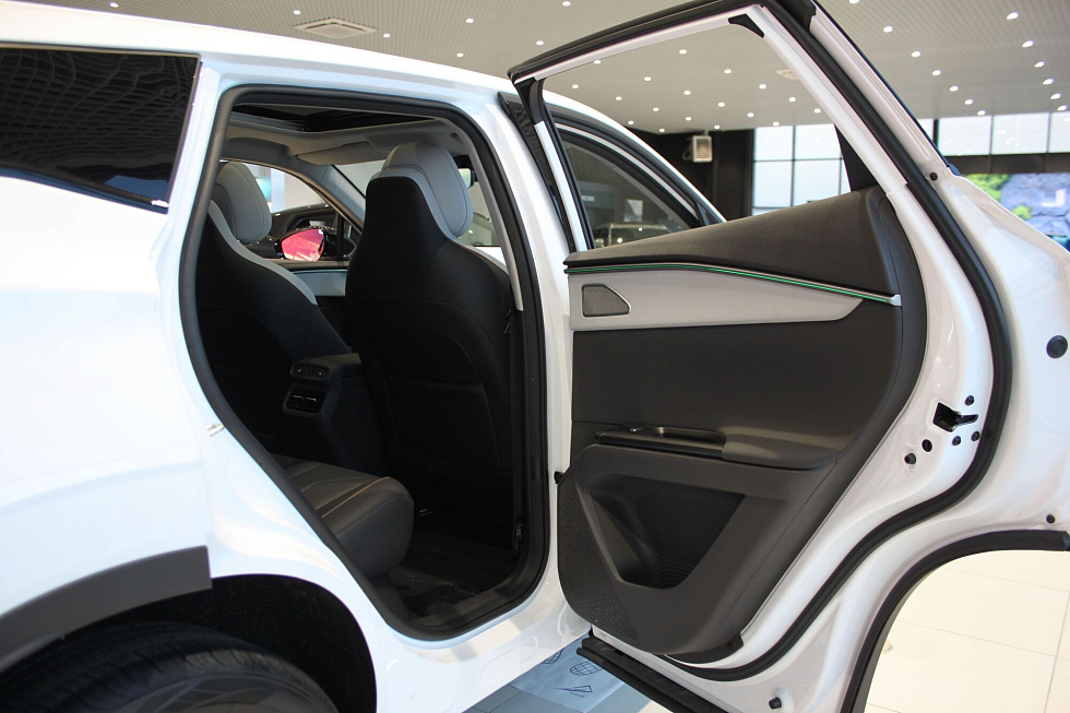 Omoda C5 , белый