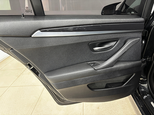BMW 5 серии, 2015 года, пробег 239216 км