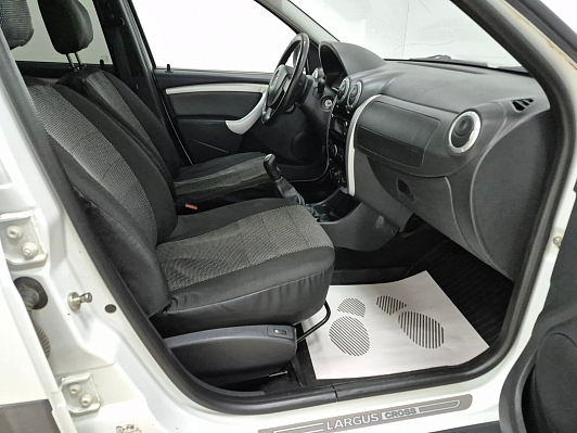 Lada (ВАЗ) Largus Luxe Glonass (7 мест) (2018-2019), 2018 года, пробег 125329 км