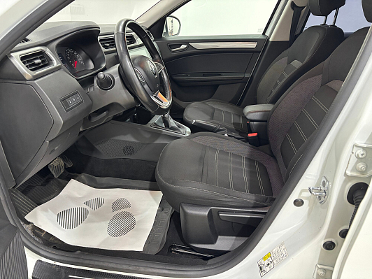 Renault Arkana Style, 2021 года, пробег 75639 км