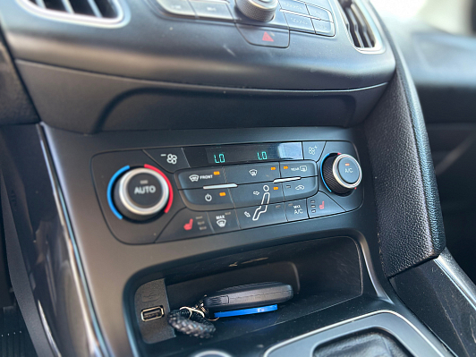 Ford Focus Titanium, 2018 года, пробег 106314 км