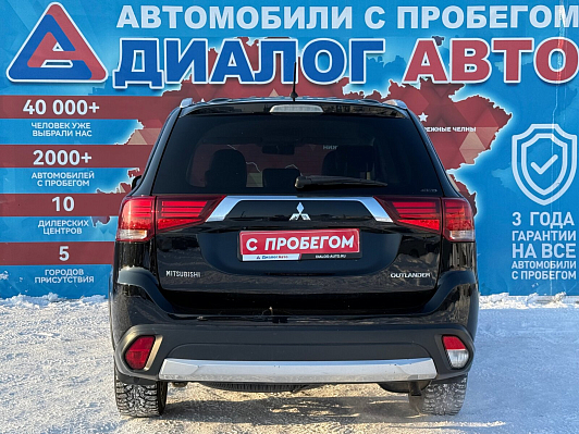Mitsubishi Outlander Instyle, 2015 года, пробег 195496 км