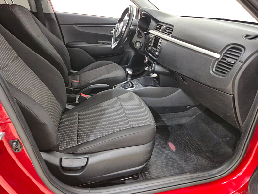Kia Rio Luxe RED Line, 2019 года, пробег 74055 км