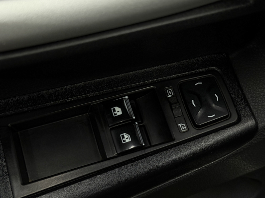 Lada (ВАЗ) Vesta 50 Anniversary, 2016 года, пробег 157227 км