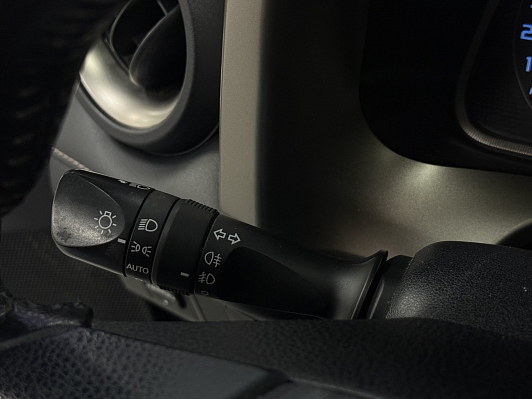 Toyota RAV4, 2013 года, пробег 150950 км