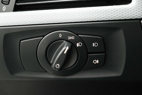 BMW 3 серии, 2011 года, пробег 213111 км