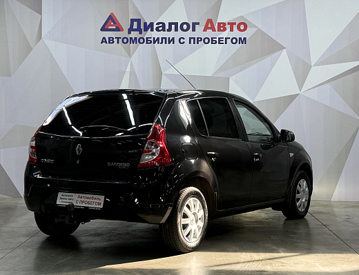 Renault Sandero Специальная серия, 2014 года, пробег 105722 км