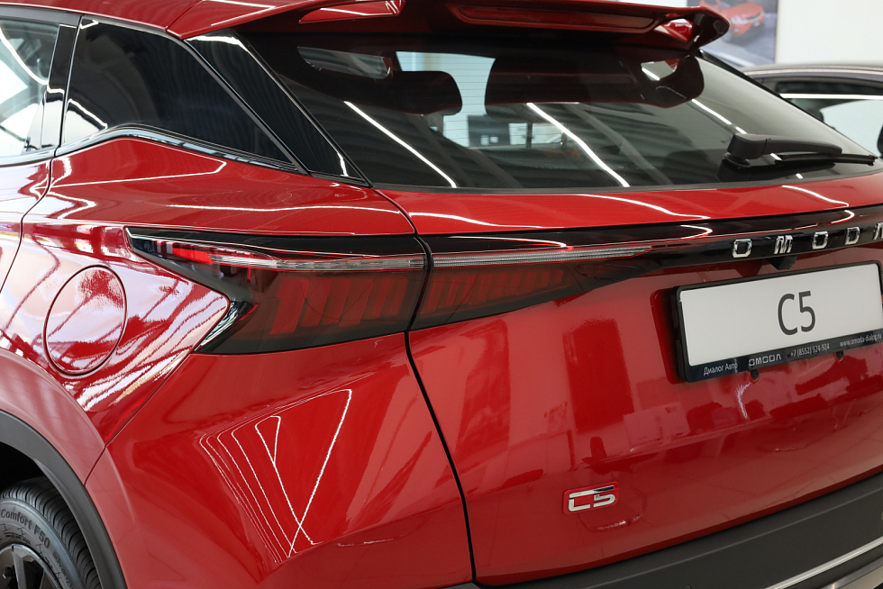 Omoda C5 Стиль, красный