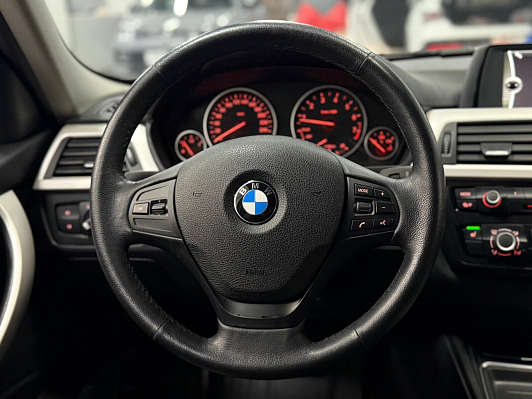 BMW 3 серии 316i SE, 2014 года, пробег 130000 км