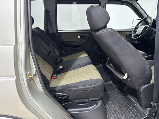 УАЗ Patriot, 2013 года, пробег 195330 км