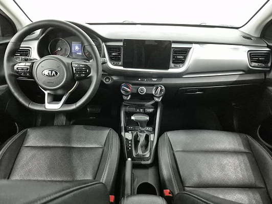 Kia Stonic, 2018 года, пробег 120191 км