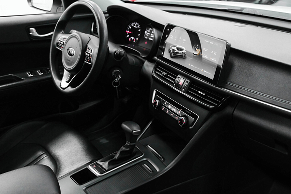 Kia K5, 2017 года, пробег 130767 км