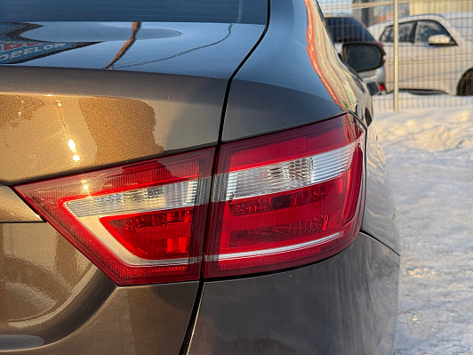 Lada (ВАЗ) Vesta, 2019 года, пробег 126900 км