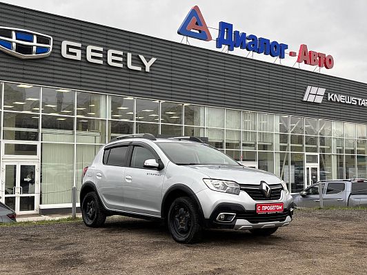Renault Sandero Stepway Life, 2021 года, пробег 120304 км
