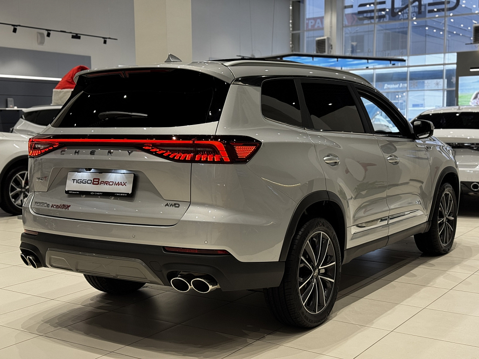 Chery Tiggo 8 Pro Max Ultimate 4WD, серебряный