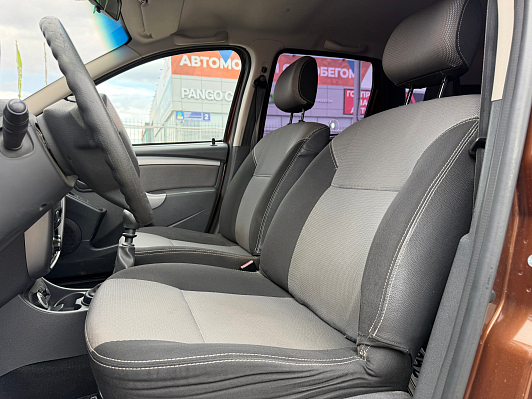 Renault Duster Privilege, 2013 года, пробег 202000 км