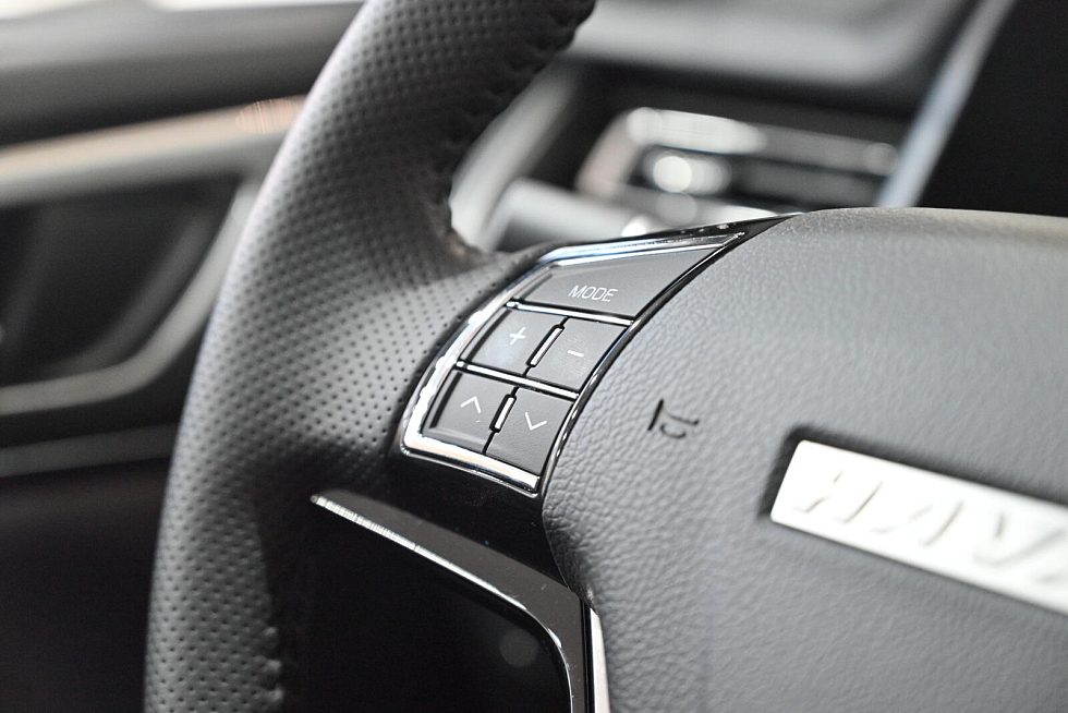 Haval M6 Оптимум, серебряный