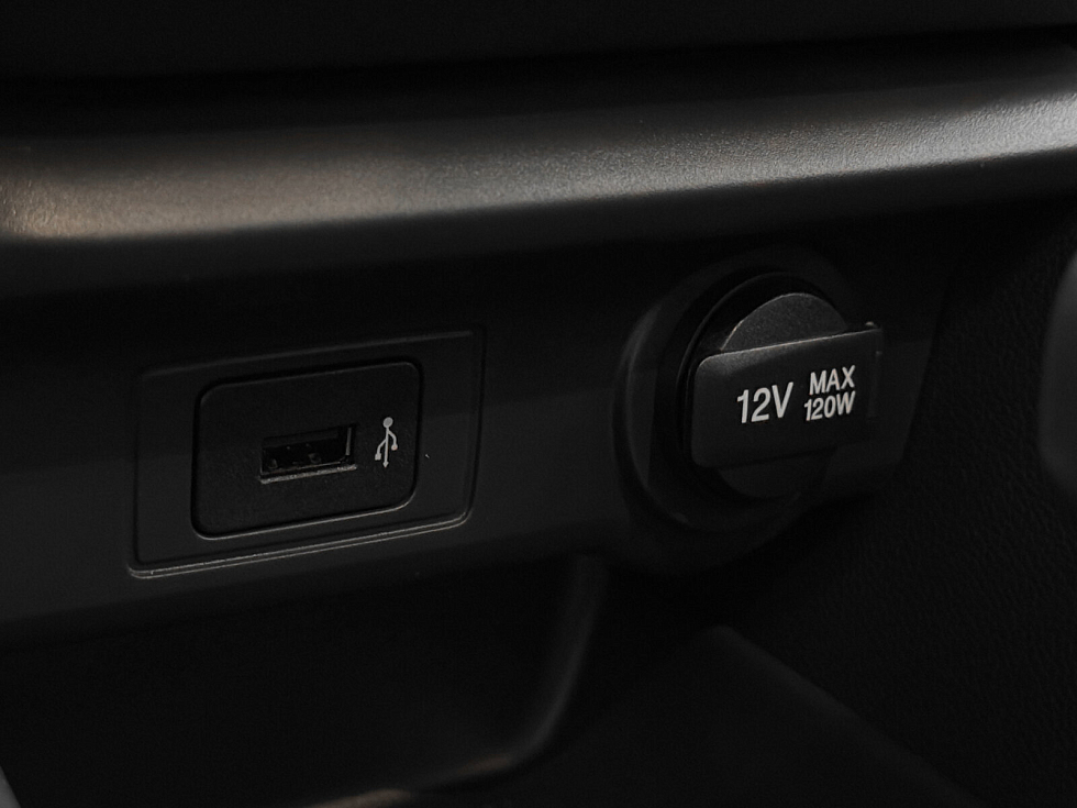 Changan Alsvin DLX, красный