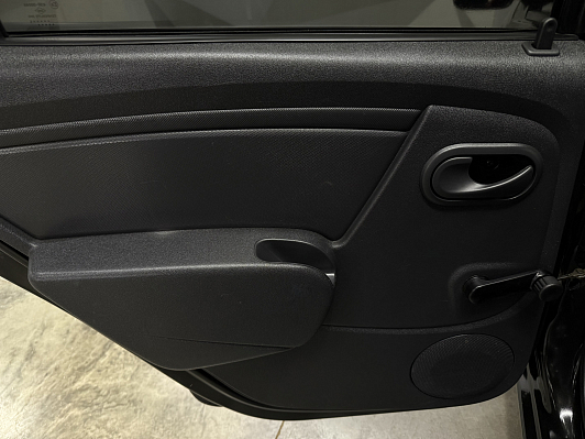 Renault Sandero Специальная серия, 2014 года, пробег 105722 км