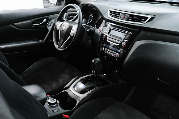 Nissan X-Trail, 2017 года, пробег 107000 км