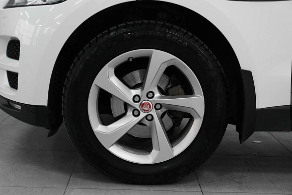 Jaguar F-Pace Pure, 2018 года, пробег 137210 км