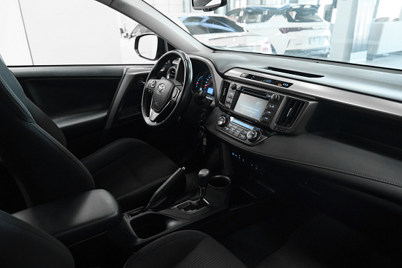 Toyota RAV4, 2014 года, пробег 50890 км