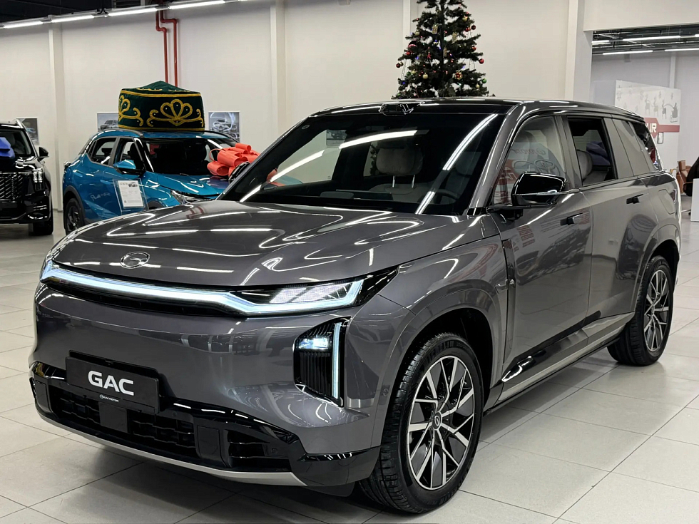 GAC Trumpchi S7 Ultra, зеленый