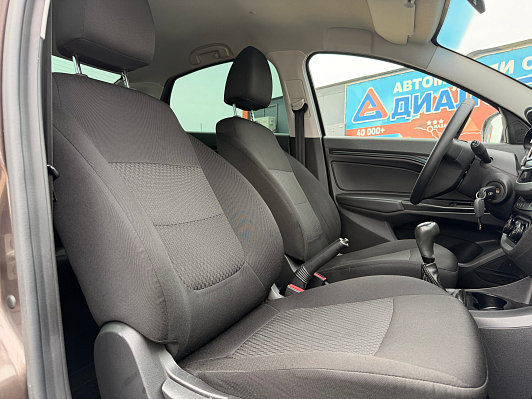 Lada (ВАЗ) Vesta Luxe, 2017 года, пробег 133000 км