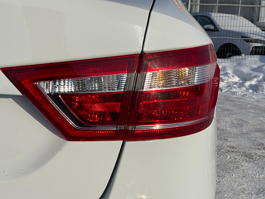 Lada (ВАЗ) Vesta Comfort, 2021 года, пробег 93495 км