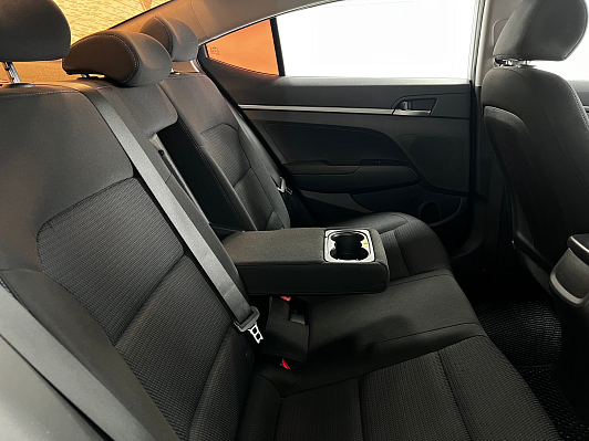 Hyundai Elantra Start, 2017 года, пробег 173500 км