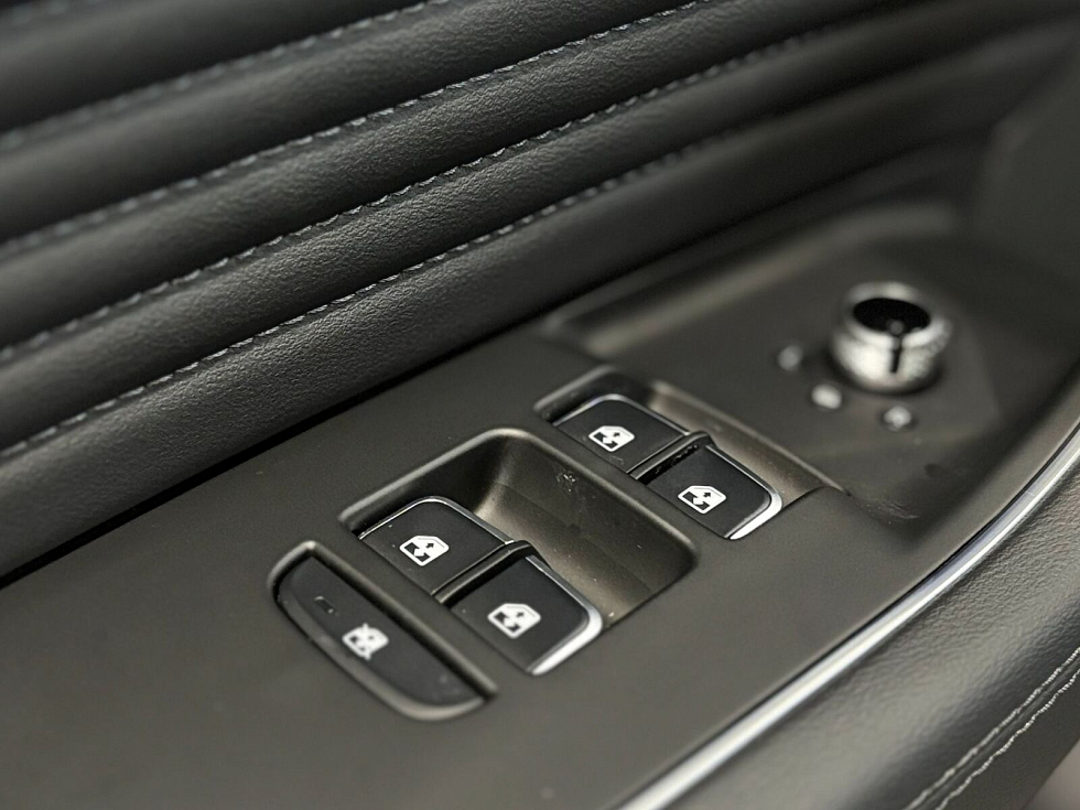 Hongqi HS3 Комфорт (Comfort), черный