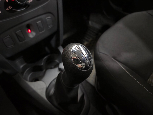 Renault Sandero Stepway Life, 2020 года, пробег 25780 км