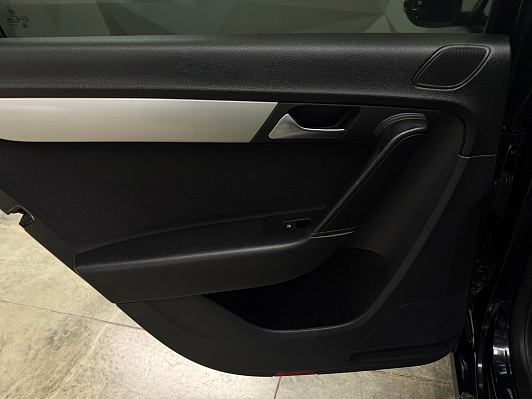 Volkswagen Passat Trendline, 2012 года, пробег 224259 км