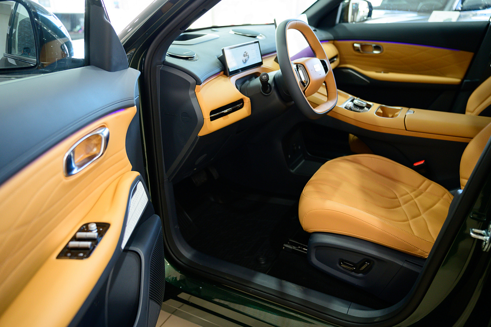 Geely EX5 EM-i Макс, зеленый