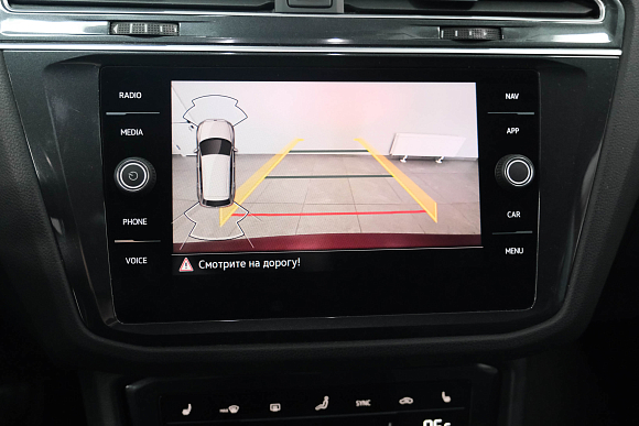 Volkswagen Tiguan Respect, 2021 года, пробег 140000 км