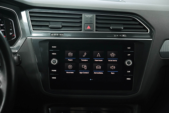 Volkswagen Tiguan Respect, 2021 года, пробег 140000 км