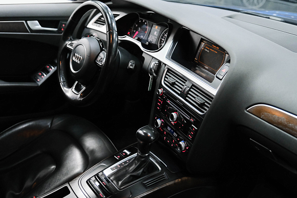 Audi A4 Comfort, 2015 года, пробег 205500 км